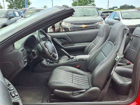 Used 2002 Chevrolet Camaro Z28 RWD image 13