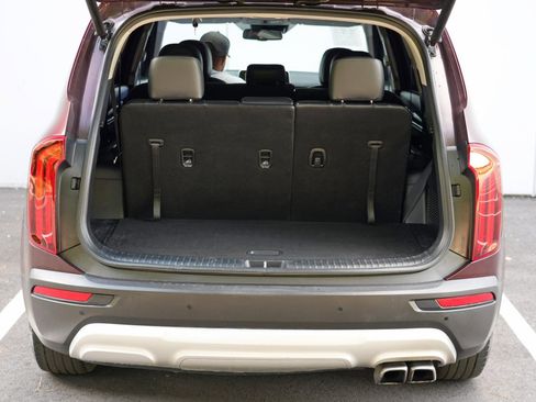 Used 2020 Kia Telluride EX AWD/4WD image 9