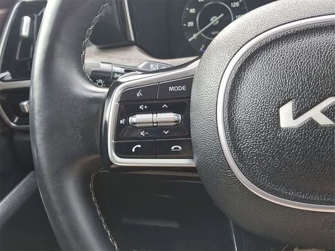 Used 2022 Kia Sorento SX Prestige w/ Rust Color Package image 17