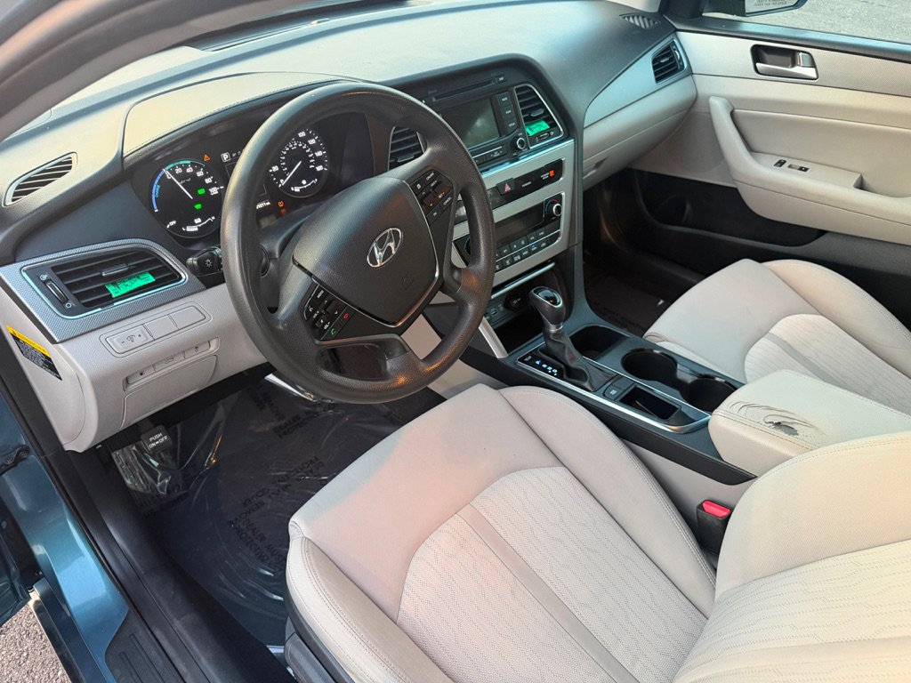 Used 2016 Hyundai Sonata SE FWD image 8