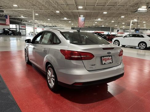 Used 2018 Ford Focus SE image 6