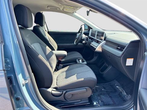 Used 2024 Hyundai Ioniq 5 SE RWD image 27