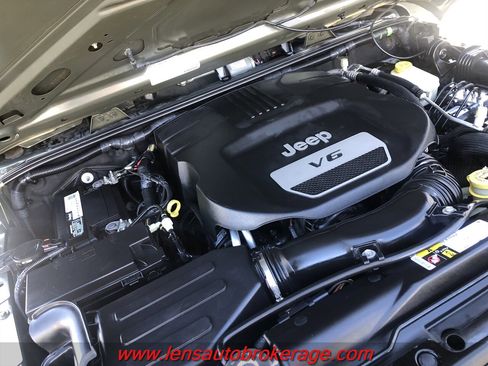 Used 2016 Jeep Wrangler Sport image 21