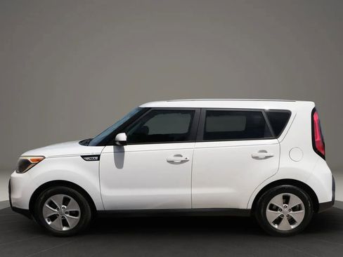 Used 2016 Kia Soul image 2