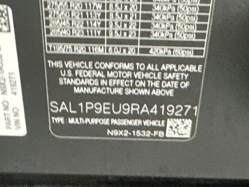 Certified 2024 Land Rover Range Rover Sport SE AWD/4WD image 32