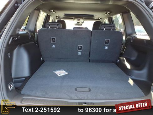 New 2025 Jeep Grand Cherokee 4WD image 7