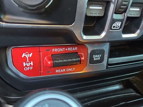 Used 2019 Jeep Wrangler Unlimited Rubicon AWD/4WD image 15