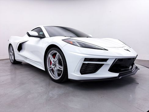 Used 2021 Chevrolet Corvette Stingray Premium Cpe w/ Z51 Performance Package RWD image 12