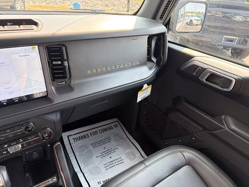 New 2026 Ford Bronco Badlands AWD/4WD image 17