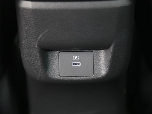 Used 2025 Nissan Versa SR w/ Trunk Package image 17