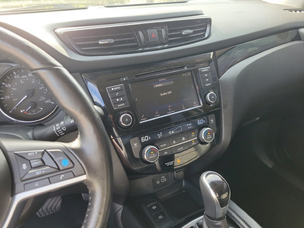 Certified 2022 Nissan Rogue Sport SV w/ Technology Package AWD/4WD image 24