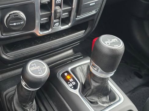 Used 2020 Jeep Wrangler Unlimited Sport S image 22