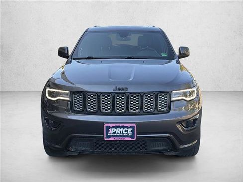 Used 2021 Jeep Grand Cherokee Laredo X AWD/4WD image 2