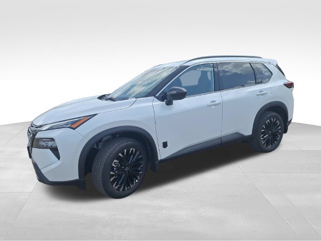 Used 2026 Nissan Rogue Dark Armor FWD image 3
