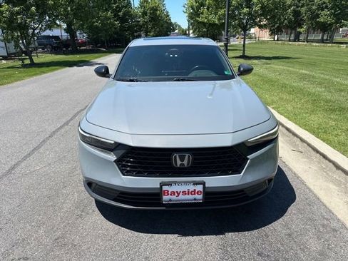 Used 2023 Honda Accord Sport image 4