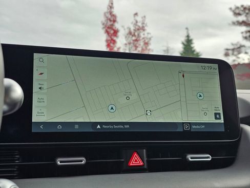 New 2025 Hyundai Ioniq 5 SEL image 18