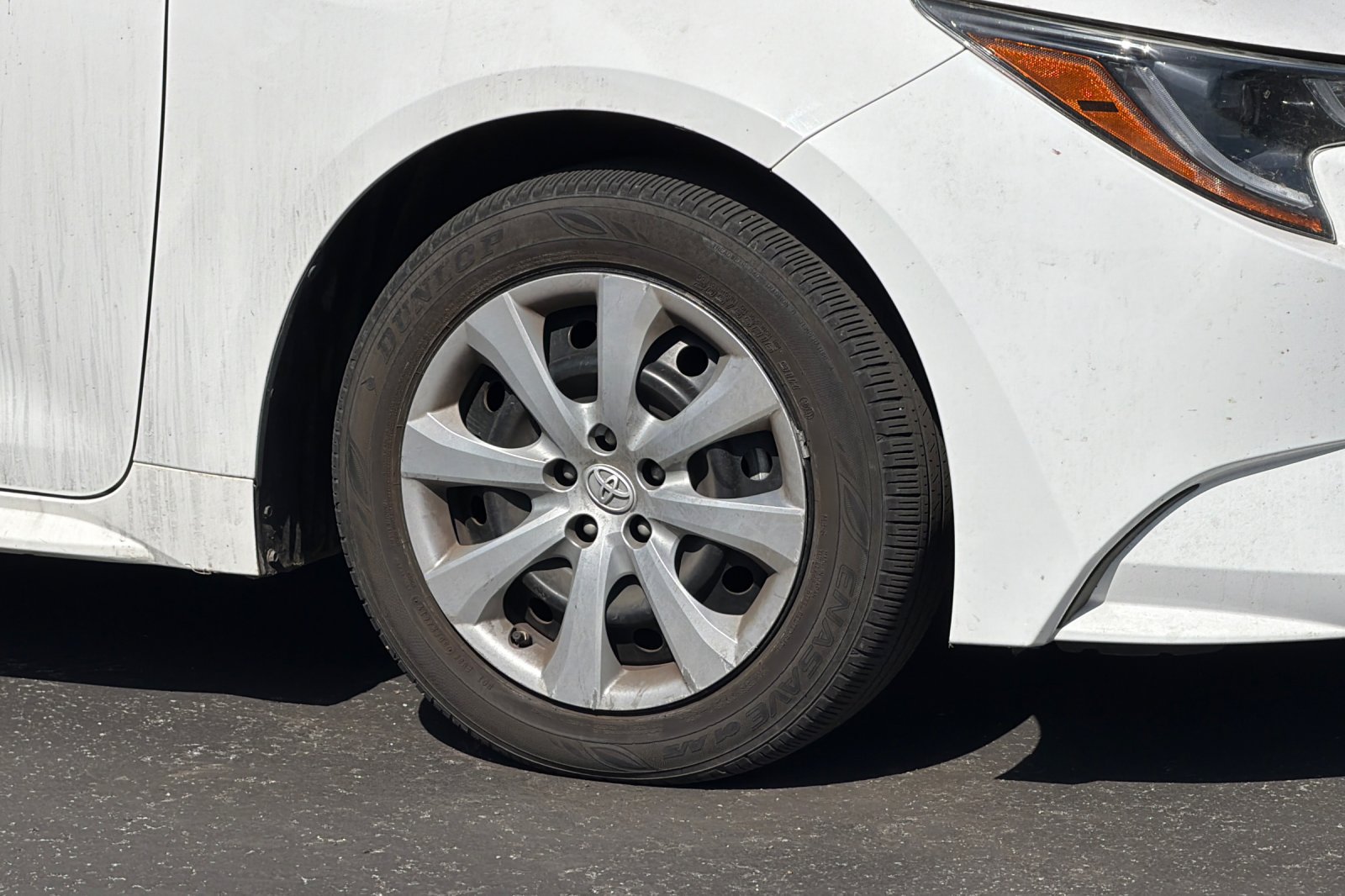 Used 2020 Toyota Corolla LE FWD image 36