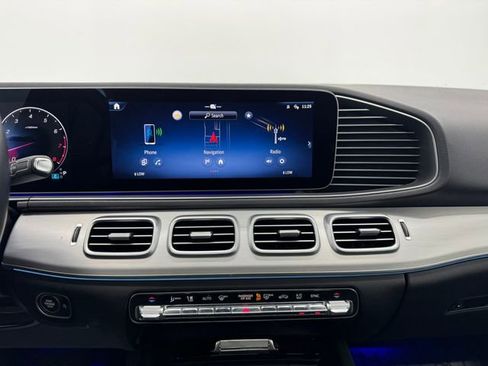 Used 2024 Mercedes-Benz GLE 450 4MATIC image 4