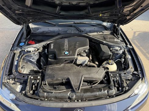 Used 2017 BMW 320i xDrive Sedan AWD/4WD image 34