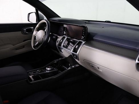 Used 2022 Kia Sorento SX Prestige w/ Panoramic Sunroof Package AWD/4WD image 32