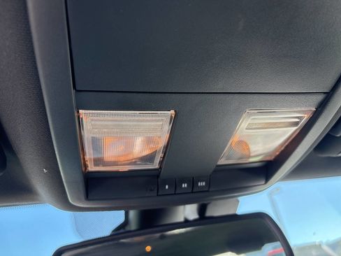 Used 2015 Dodge Challenger R/T Plus image 26