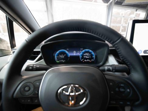 New 2026 Toyota Corolla SE w/ SE Premium Package image 15