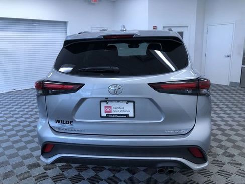 Certified 2025 Toyota Highlander XSE AWD/4WD image 13