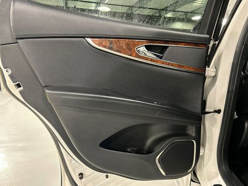 Used 2017 Lincoln MKX Reserve w/ Lincoln MKX Climate Package AWD/4WD image 22