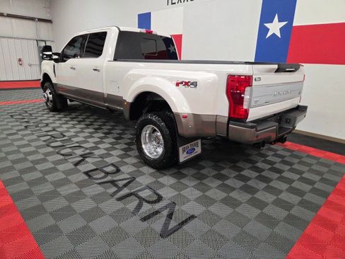 Used 2019 Ford F350 King Ranch w/ King Ranch Ultimate Package AWD/4WD image 5