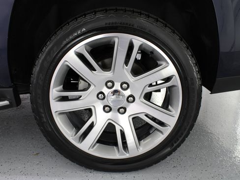 Used 2018 Cadillac Escalade Luxury image 86