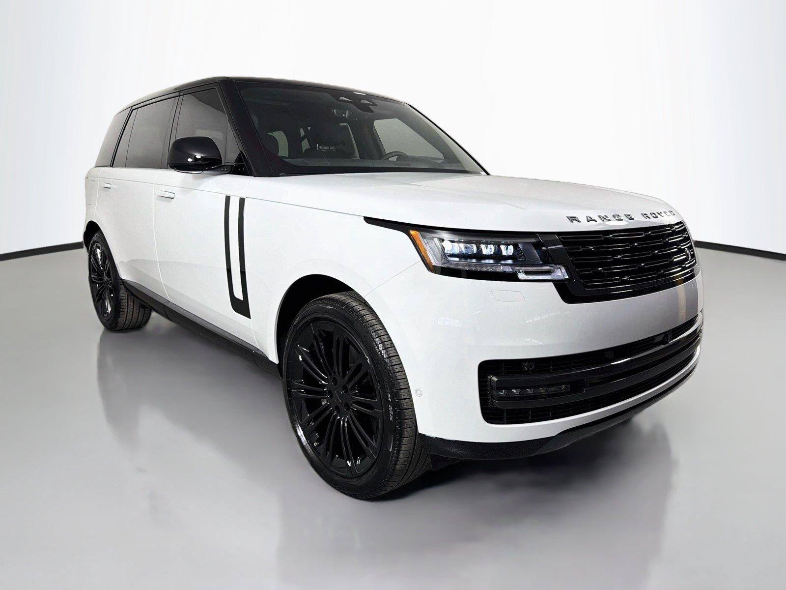 New 2026 Land Rover Range Rover Long Wheelbase SE AWD/4WD image 3