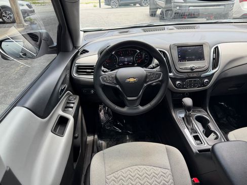 Used 2024 Chevrolet Equinox LT w/ LPO, Floor Liner Package FWD image 16