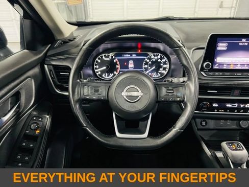 Used 2024 Nissan Rogue SV w/ SV Premium Package FWD image 5