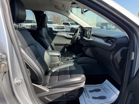 Used 2024 Ford Escape Platinum AWD/4WD image 25