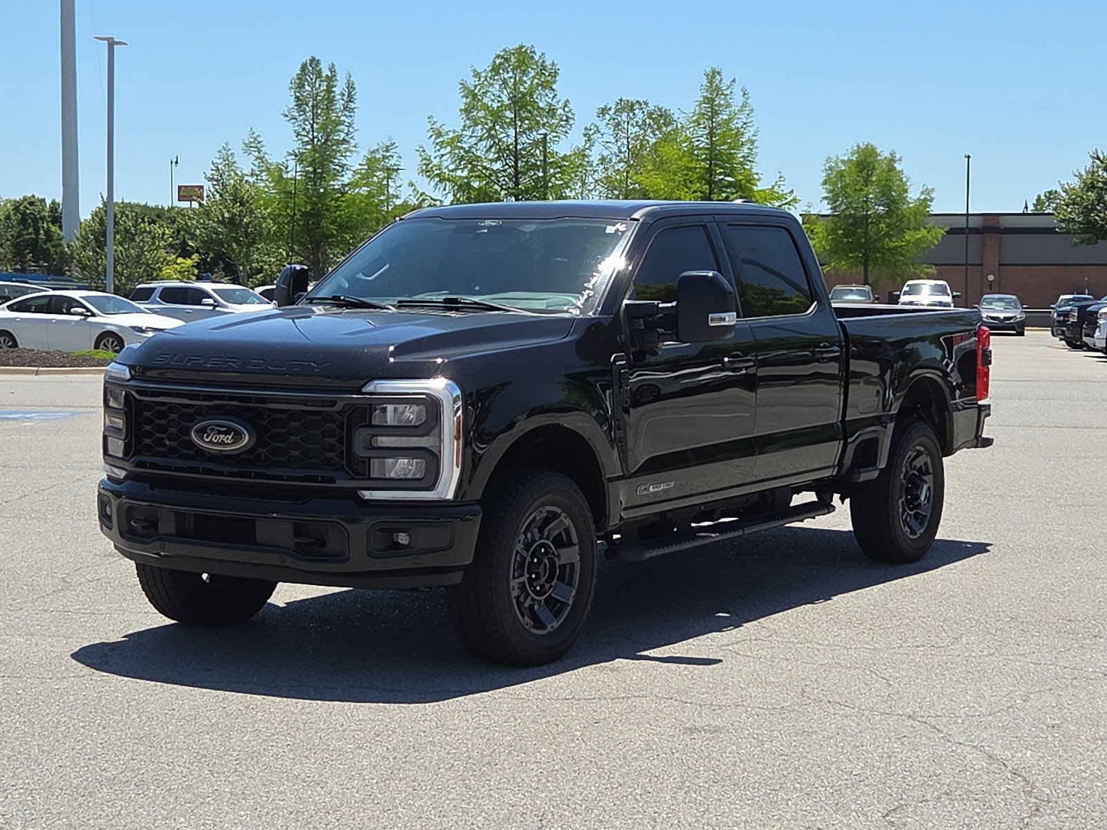 Used 2024 Ford F250 Lariat w/ Lariat Ultimate Package AWD/4WD image 2