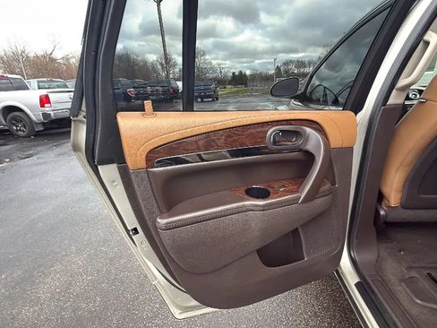Used 2015 Buick Enclave Leather FWD image 11