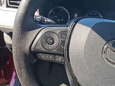 Used 2021 Toyota RAV4 XLE image 50