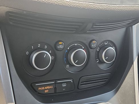 Used 2016 Ford Escape SE FWD image 10
