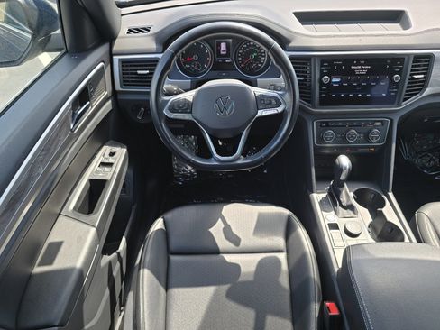Used 2020 Volkswagen Atlas Cross Sport SE w/ Panoramic Sunroof Package AWD/4WD image 32