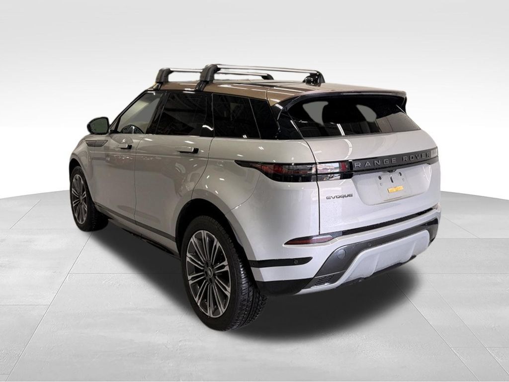 Used 2026 Land Rover Range Rover Evoque Dynamic SE AWD/4WD image 3