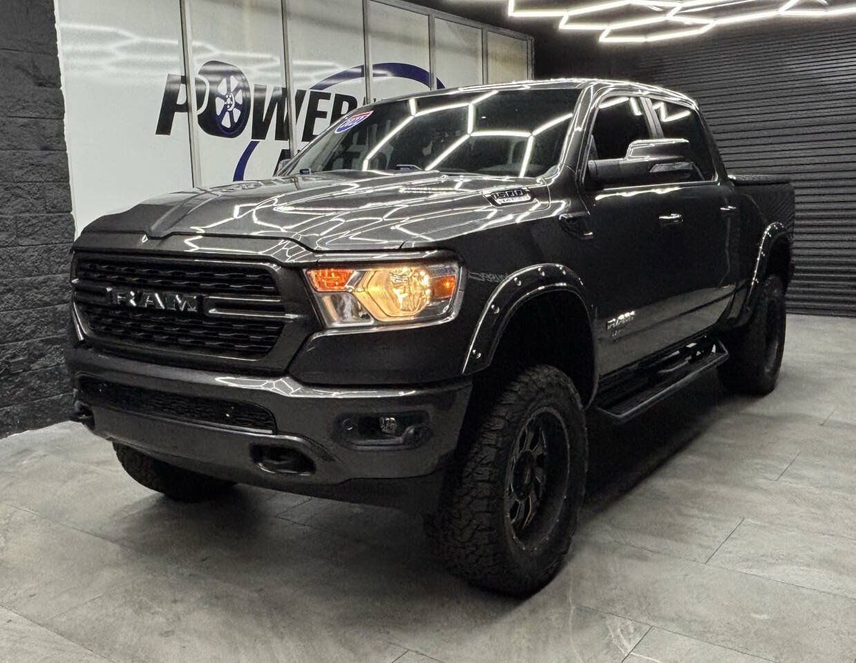 Used 2022 RAM 1500 Big Horn AWD/4WD image 2