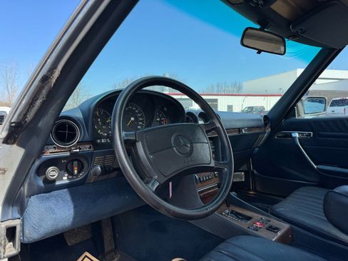 Used 1989 Mercedes-Benz 560 SL image 22