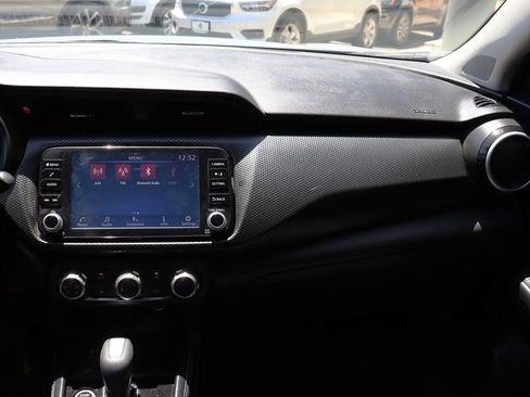 Used 2023 Nissan Kicks SV w/ Exterior Package image 43