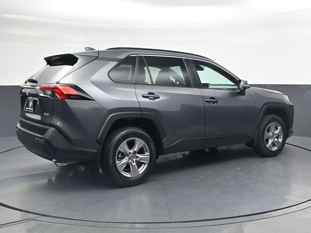 Used 2024 Toyota RAV4 XLE FWD image 4