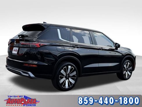 Used 2025 Mitsubishi Outlander SE AWD/4WD image 10