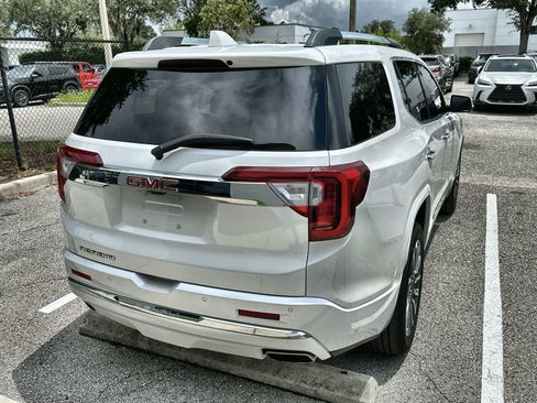 Used 2021 GMC Acadia Denali w/ Denali Technology Package FWD image 8