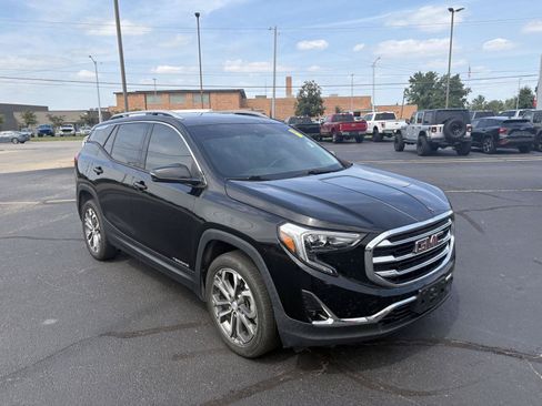 Used 2020 GMC Terrain SLT AWD/4WD image 2