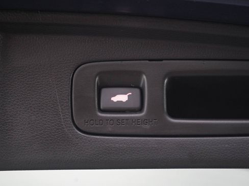 Used 2024 Honda CR-V EX-L image 17