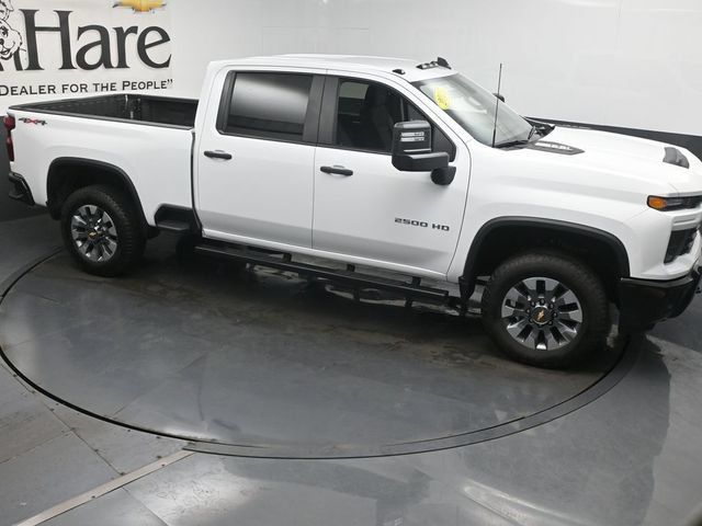 Used 2025 Chevrolet Silverado 2500 Custom w/ Custom Convenience Package AWD/4WD image 38