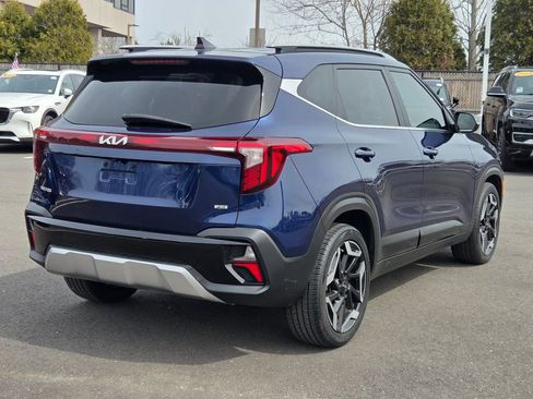 Used 2024 Kia Seltos SX w/ SX Sunroof Package image 4